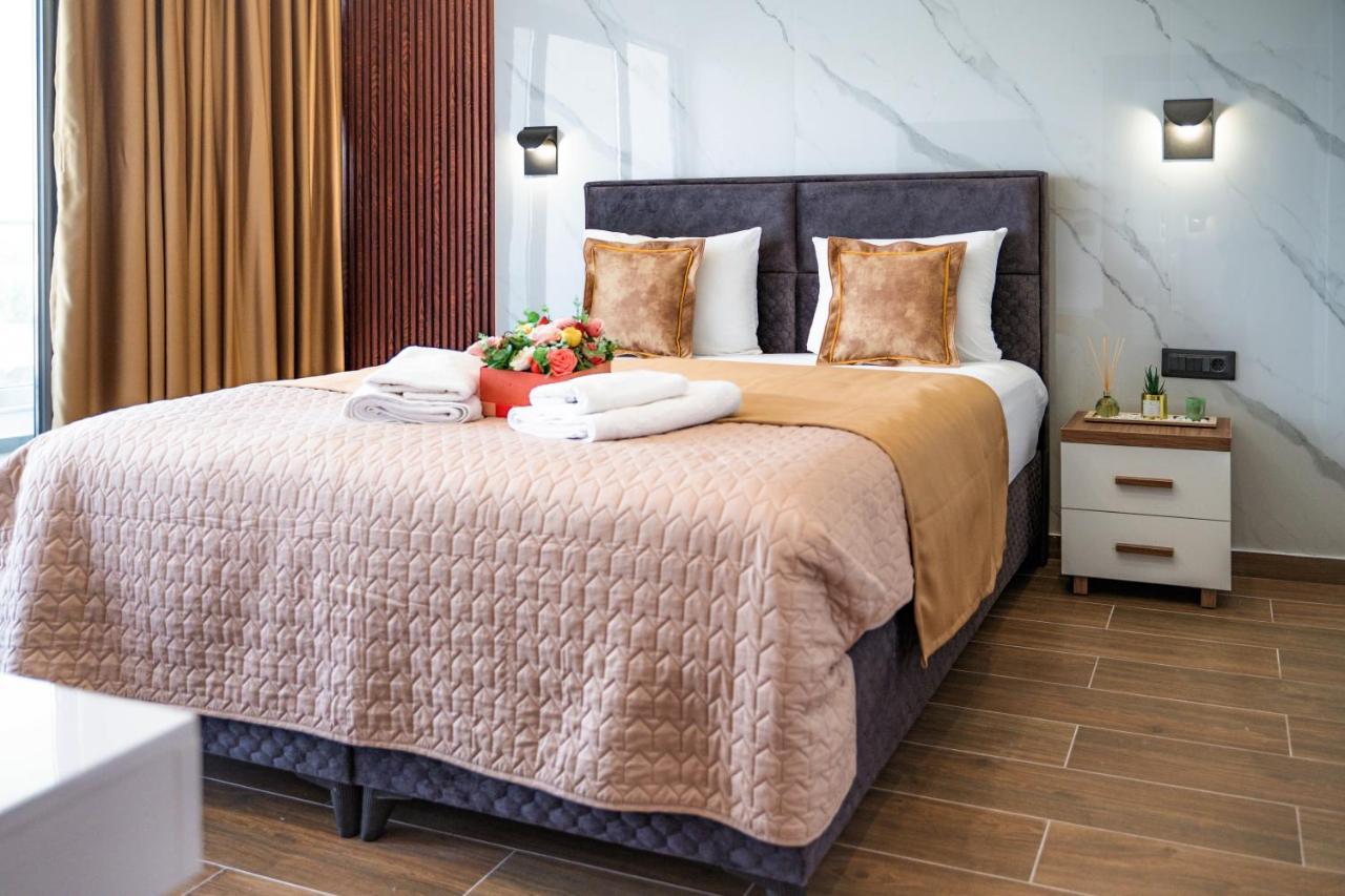 Hotel Lajka Luxury Ulcinj Esterno foto
