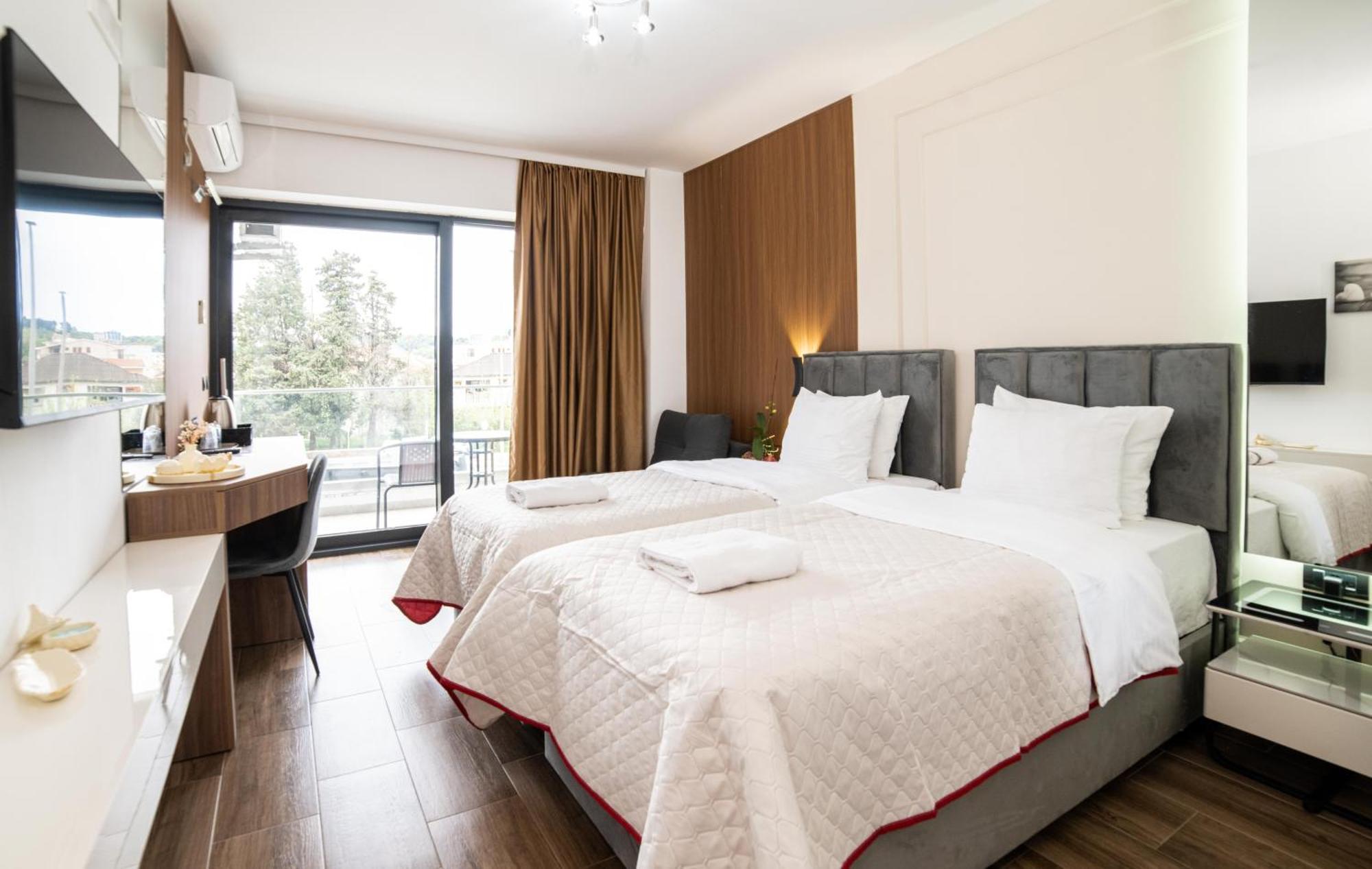 Hotel Lajka Luxury Ulcinj Esterno foto